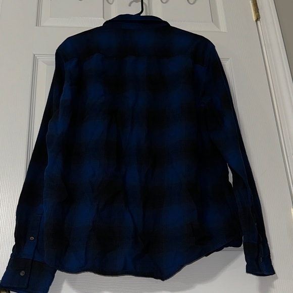 Men's Dark Blue & Black Soft Flannel Checkered Button-Up Long Sleeve Shirt - Picture 5 of 8